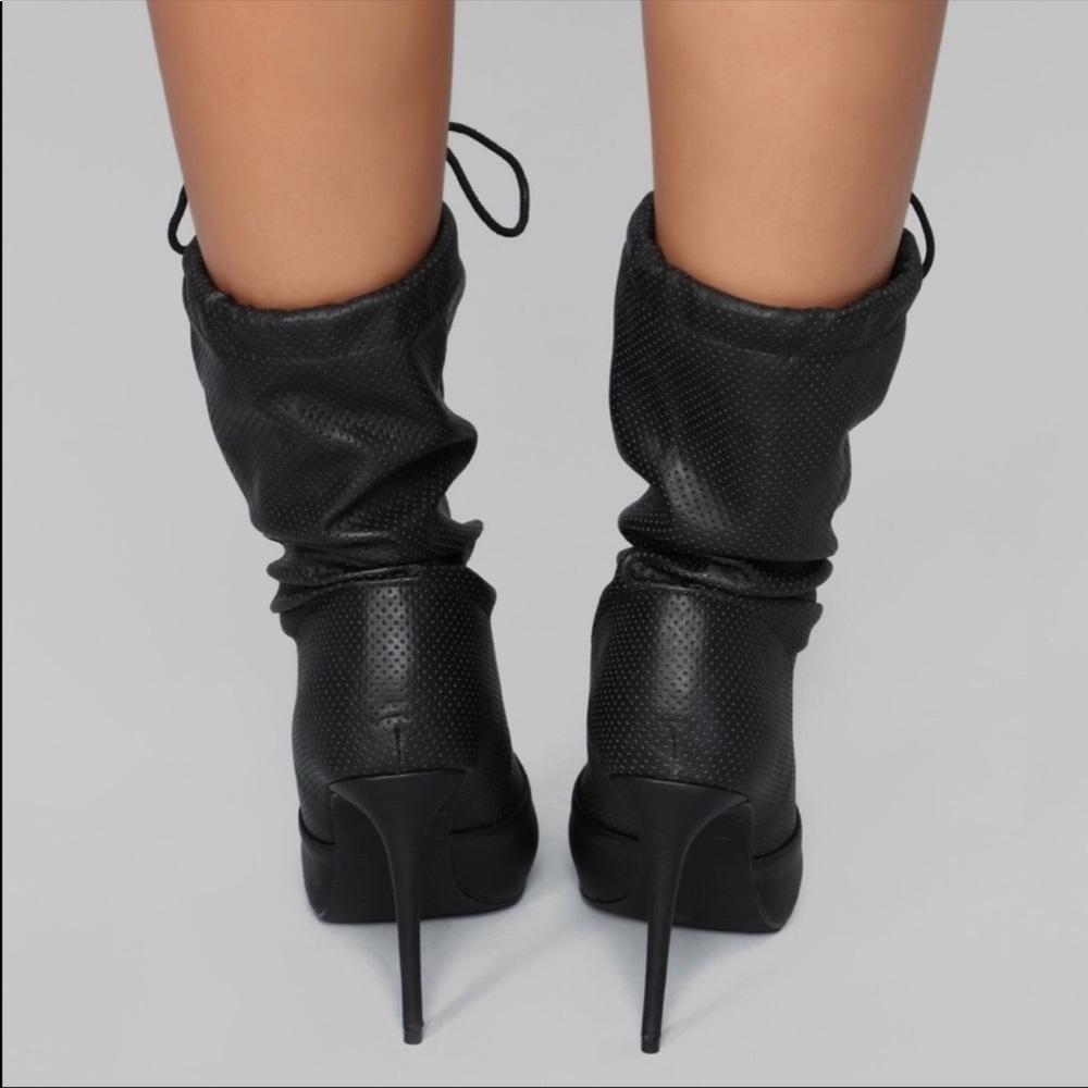 Absolute Booties! - Picture 4 of 6